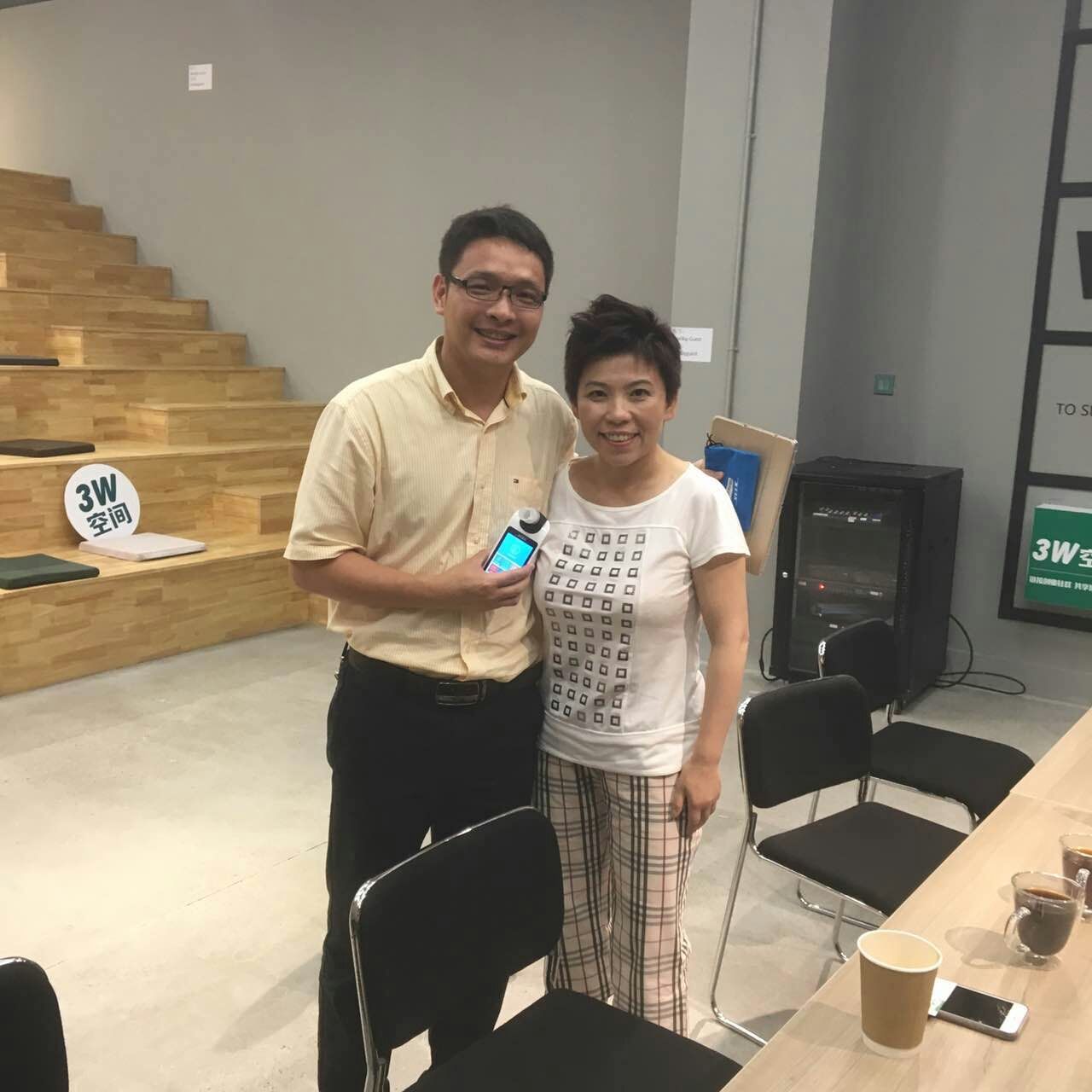 邓亚萍-全网担保-呼吸-肺功能检测仪-呼吸训练器-呼吸机-肺康复