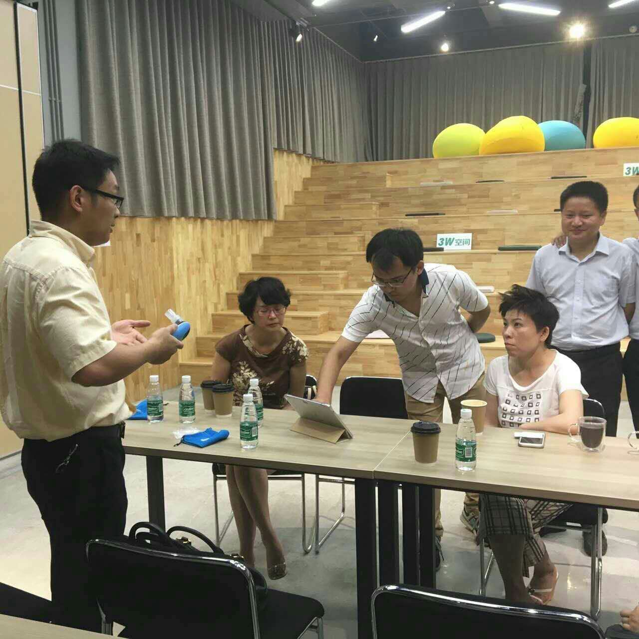 邓亚萍-全网担保-呼吸-肺功能检测仪-呼吸训练器-呼吸机-肺康复