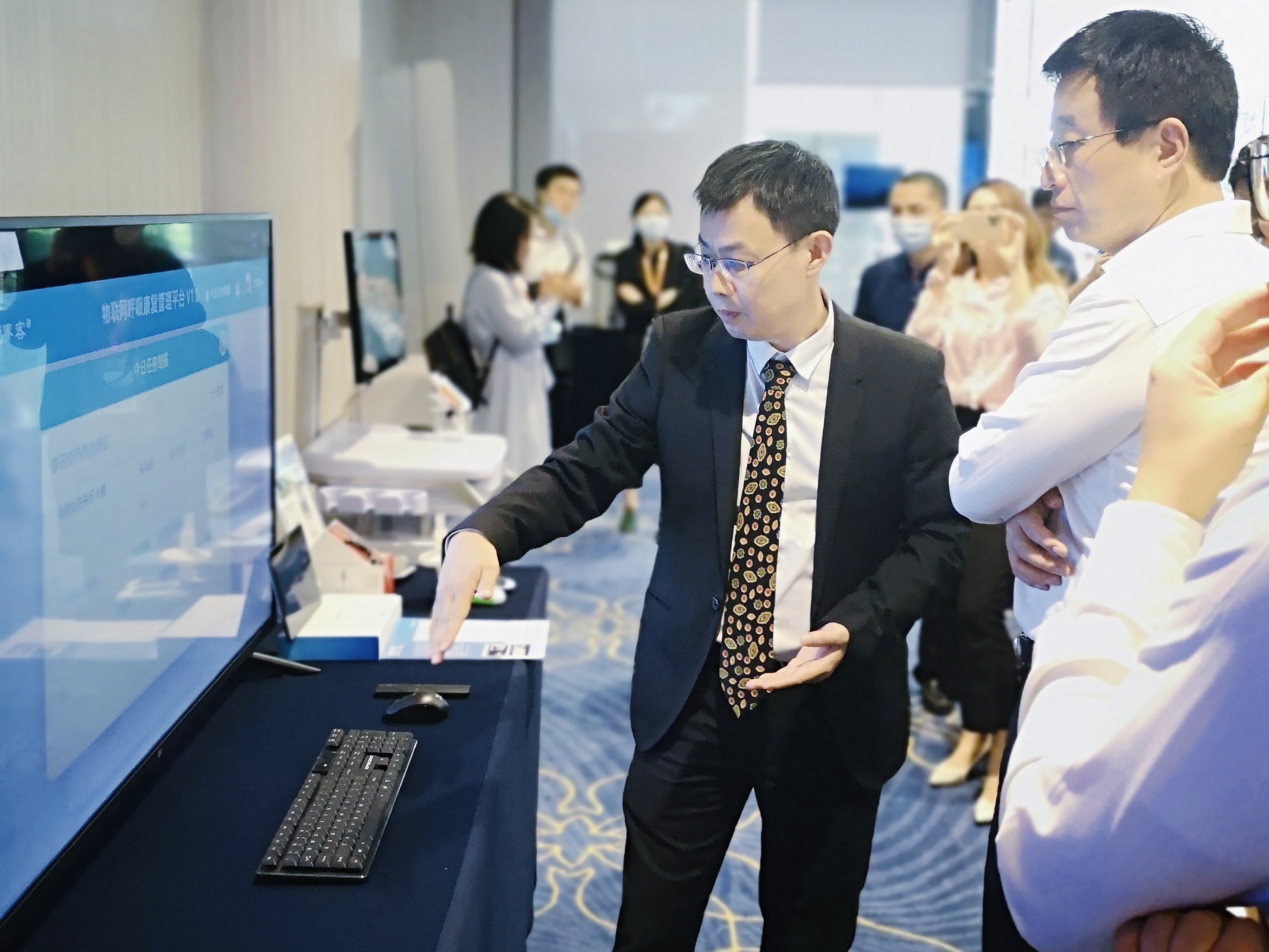 王辰-中国医院院长年会-全网担保-肺功能检测仪-肺病-呼吸-康复-慢阻肺-哮喘-抗疫