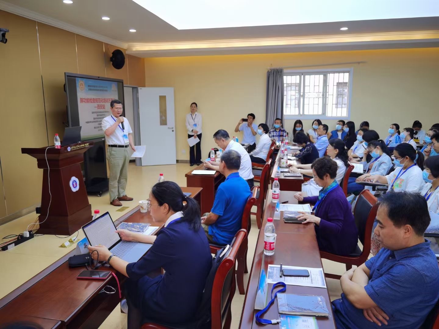 肺炎-哮喘-慢阻肺-咳嗽-钟南山-呼吸康复适宜技术-培训-肺功能检测仪-呼吸训练器-支气管炎-呼吸肌-呼吸机-呼吸峰流速仪-分级诊疗-物联网