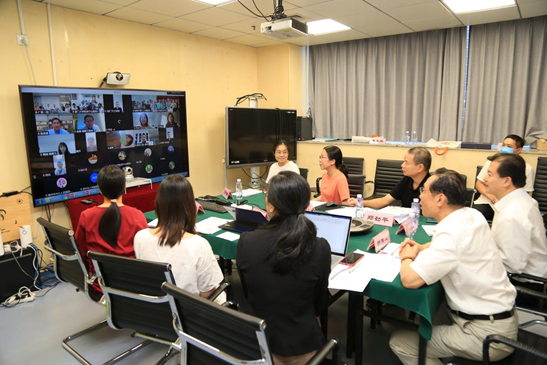 国家呼吸疾病临床医学研究中心-钟南山-肺炎-肺气肿-慢阻肺-哮喘-咳嗽-呼吸机-呼吸肌-呼吸峰流速仪-便携式肺功能检测仪-肺功能-检测仪-基层呼吸系统早期筛查干预-广州呼研所-郑劲平-全网担保-呼吸训练器-物联网-复方异丙托溴铵治疗早期慢阻肺项目-国家呼吸医学中心